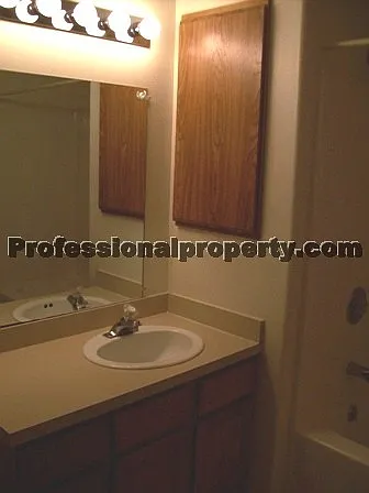 4104 Hillview Way — Photo 24