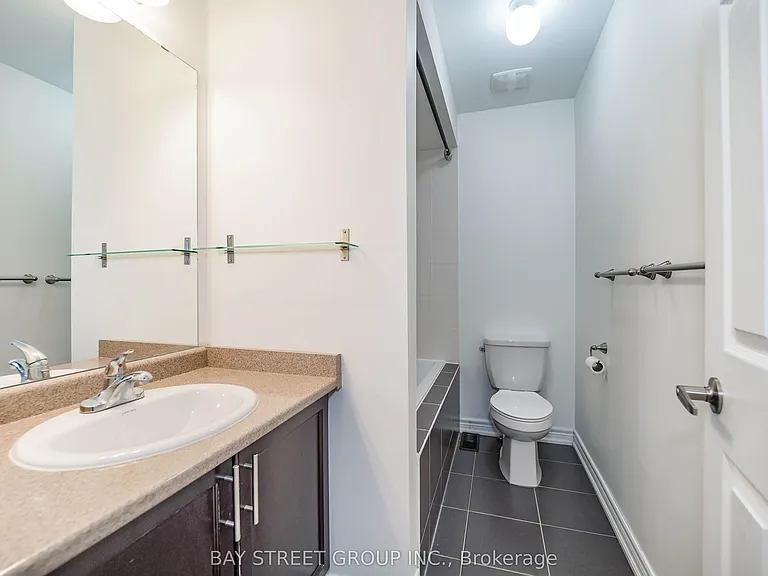 7 Gordon Landon Dr — Photo 33