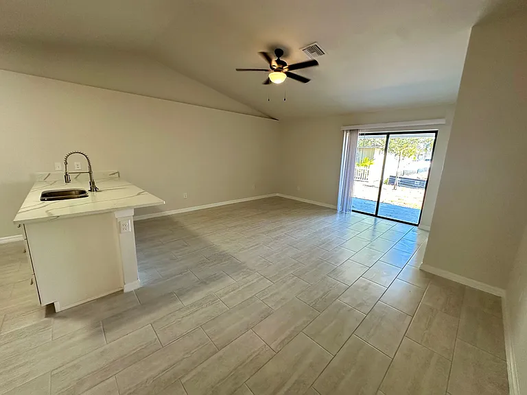 3819 SW 9th Ave #3819 — Photo 21