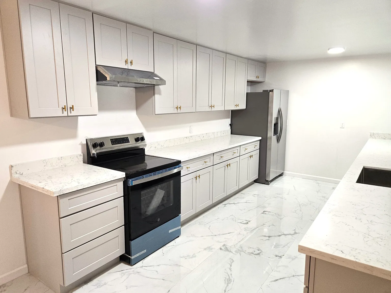 3 bed, 1260 sqft, $995 — Photo 3