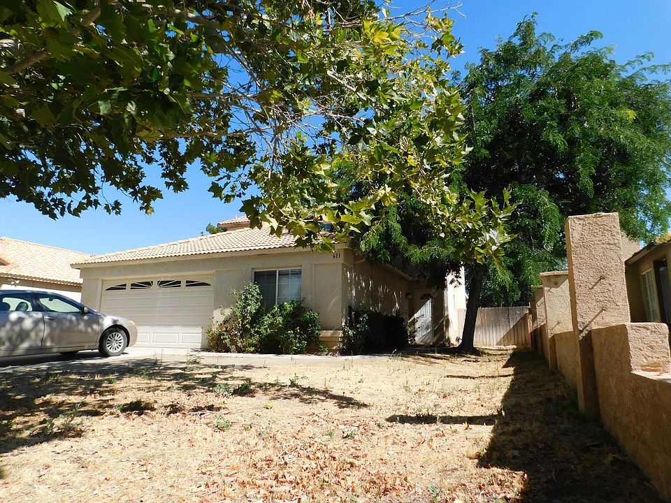 1st image of 611 E Avenue J12