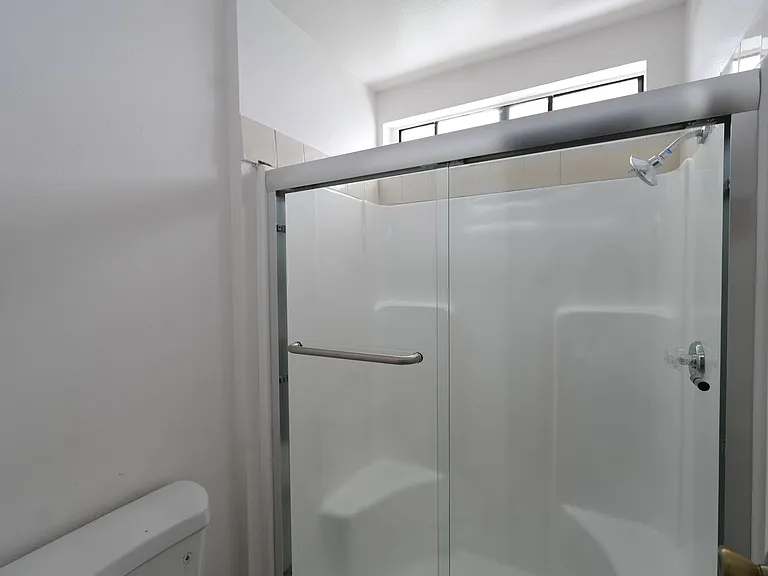 8040 Stewart And Gray Rd — Photo 10
