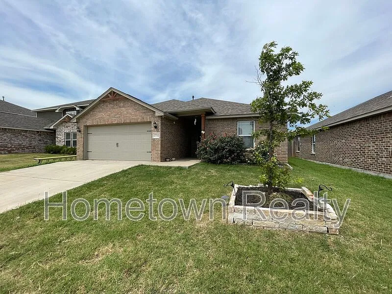 1712 Vermilion Ln