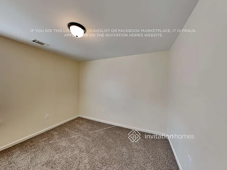 2465 Valley Creek Dr — Photo 14