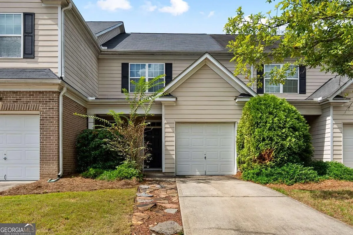 3 bed, 2.5 bath, 1682 sqft, $1,850 — Photo 1