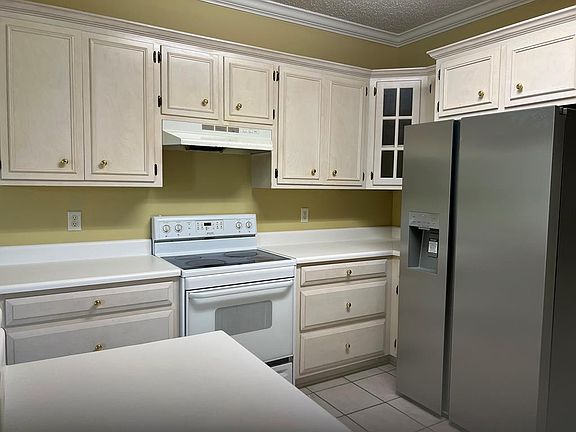 5th image of 3114 Savannah Ln