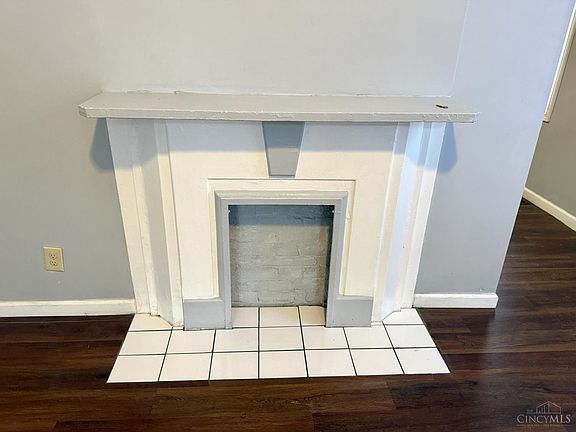 5th image of 3320 Glenway Ave