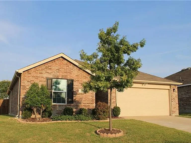 207 Citrus Dr — Photo 1