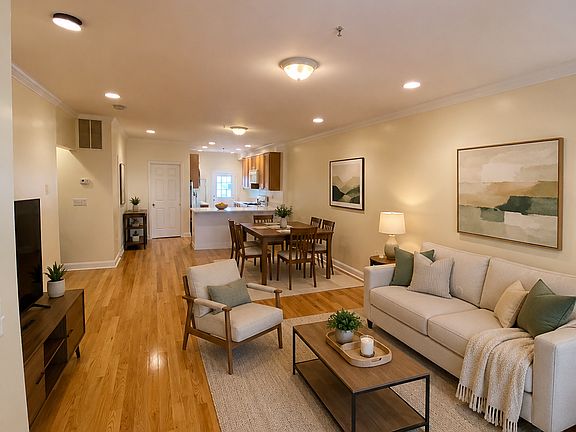 2nd image of 634 Keefer Pl NW #1/2