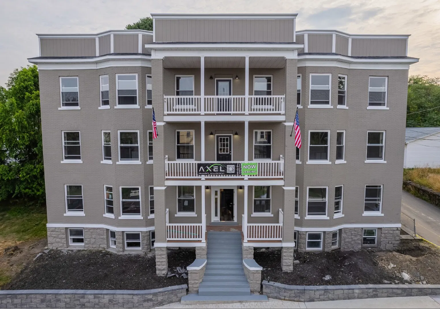 1513 Vine Street — Photo 1