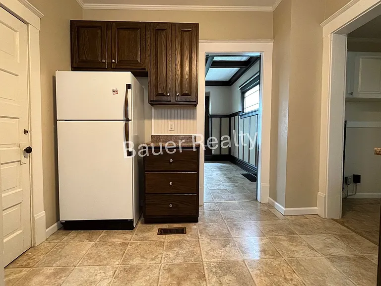 330 Dorchester St — Photo 9