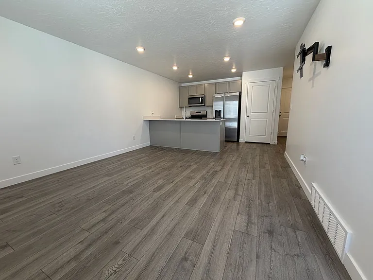 1378 S 3640 E — Photo 6
