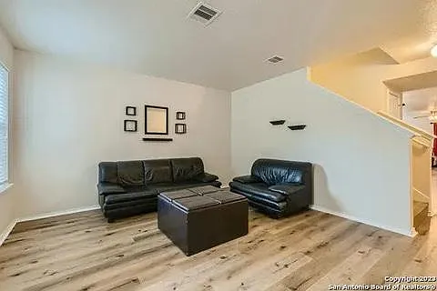 7414 Barhill Post — Photo 5