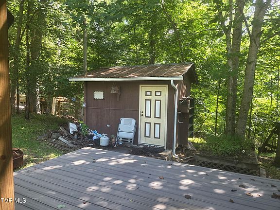 3rd image of 2502 Rock Dove Rd