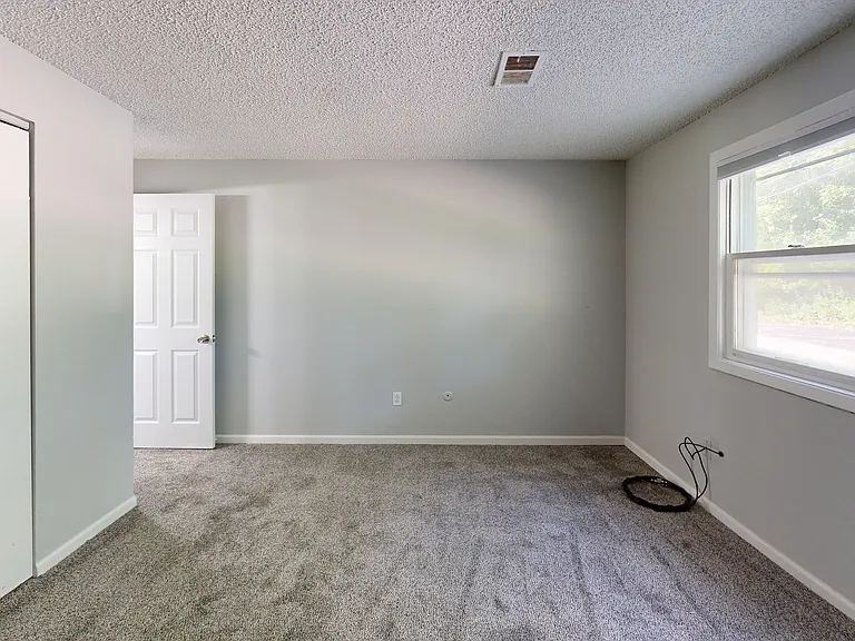 Fountainview East Apartments — Photo 15