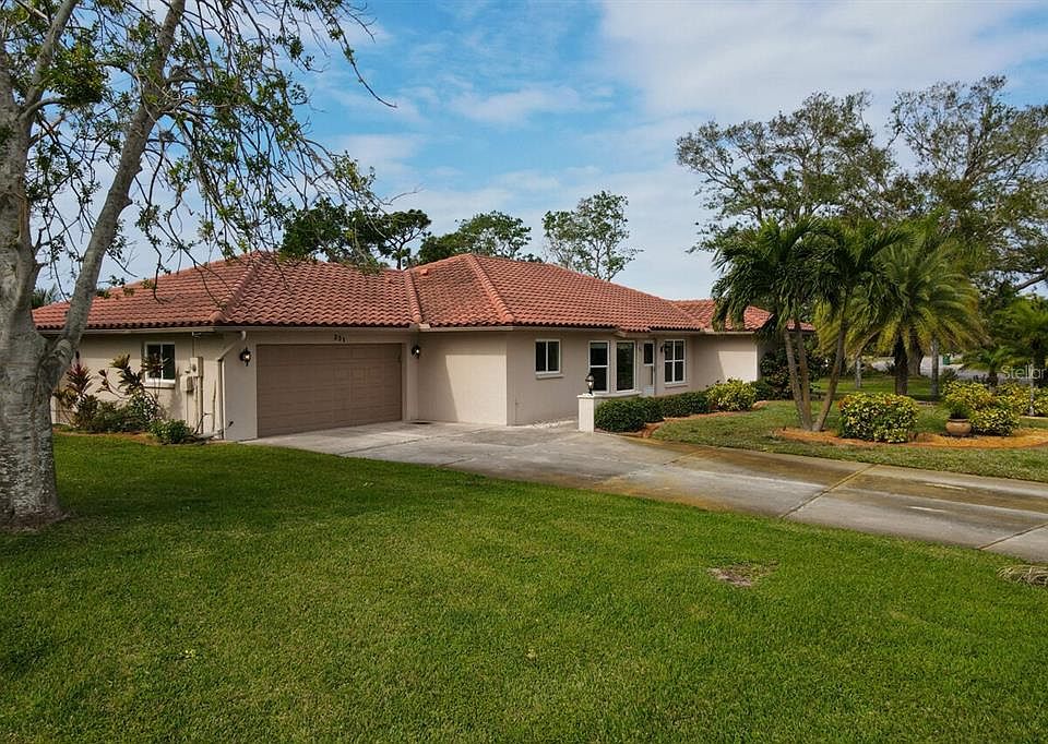1st image of 331 OAKWOOD CIRCLE