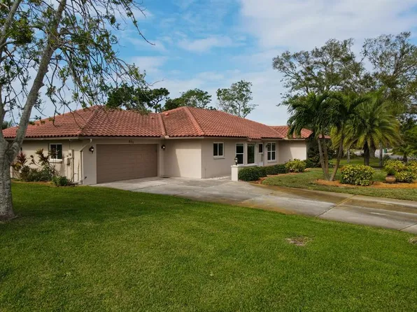 331 Oakwood Cir, Englewood, FL 34223