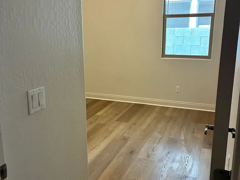 18408 N Salerno Dr — Photo 9