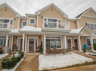 48 Genevieve Ct #48, Amityville, NY 11701