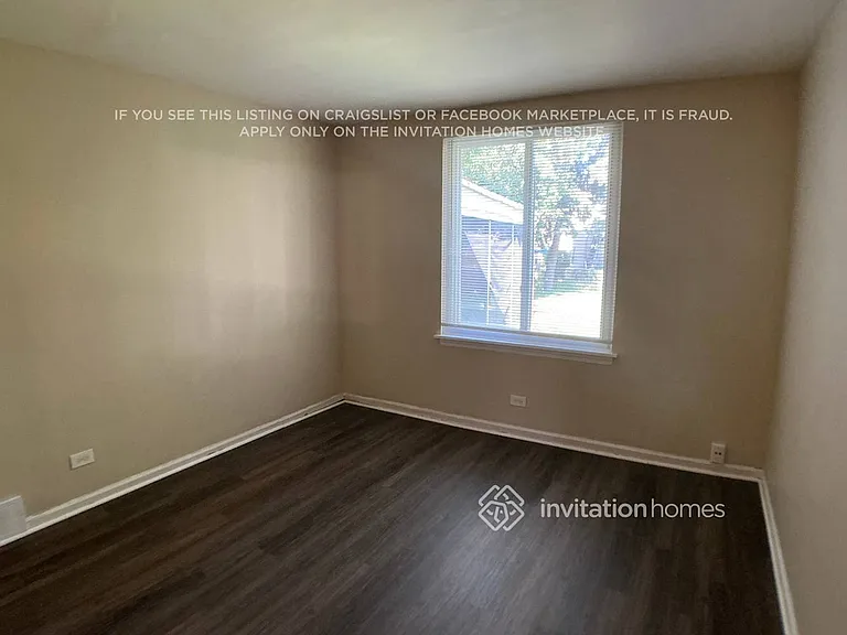 8925 S Utica Ave — Photo 4