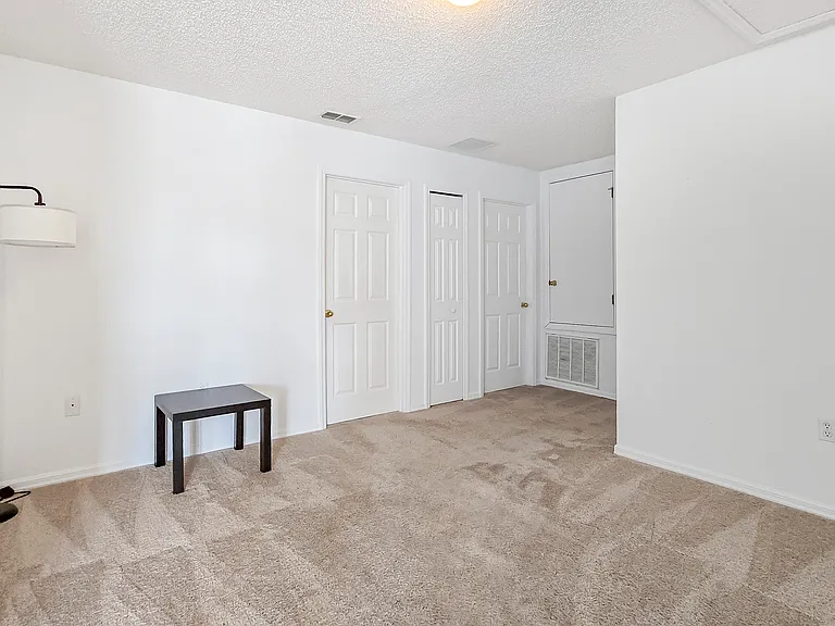408 Eagle Dr — Photo 15
