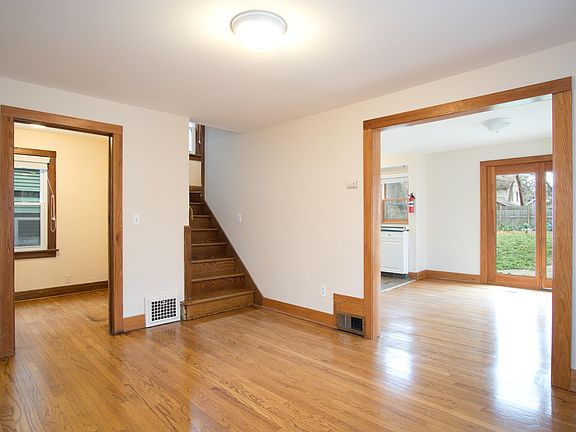 5th image of 135/137 Division St