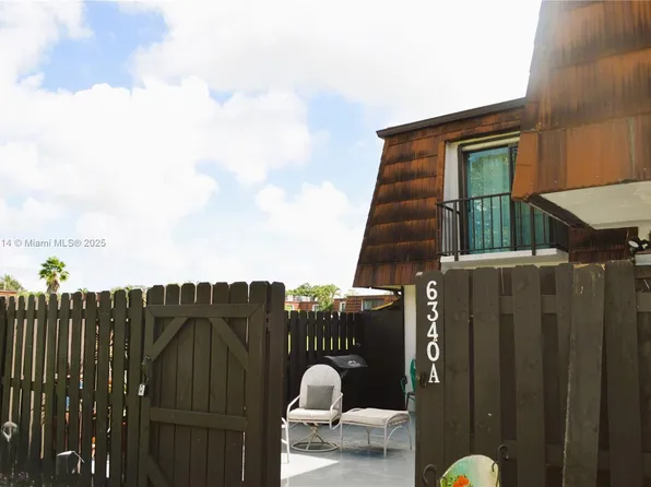 6340 Red Pine Ln #A, Greenacres, FL 33415