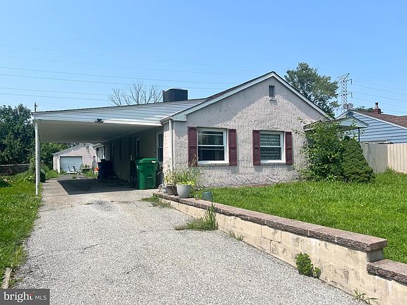 2nd image of 325 Martin Dr