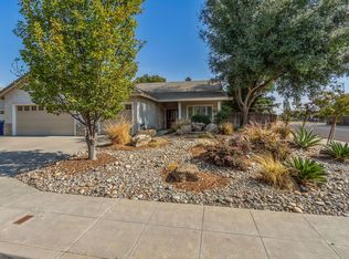 909 N Douglas Ave, Clovis, CA 93611