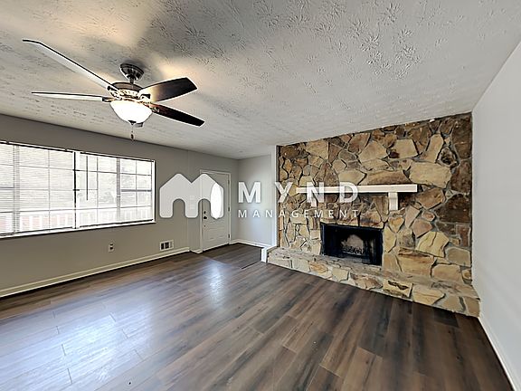 3rd image of 2439 Silver King Dr