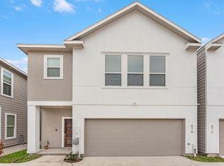 878 Fortune St, Houston, TX 77088