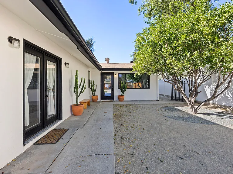 251 N Encinal Ave — Photo 25