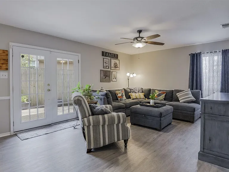 2205 Prestonwood Dr — Photo 19