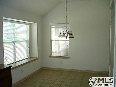 4th image of 2700 Calmwater Dr