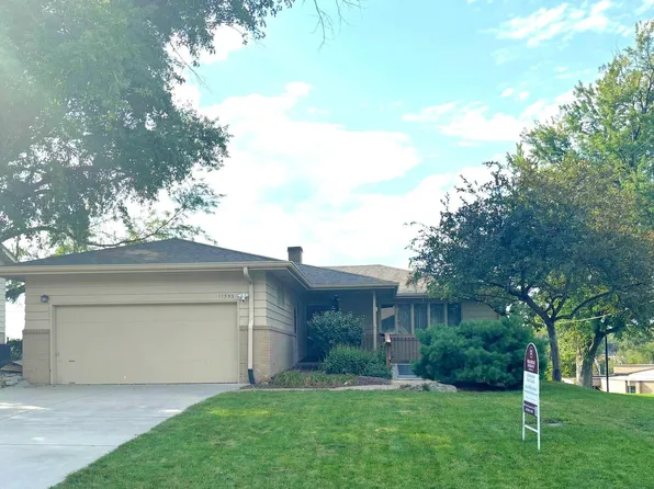 11353 Gold St, Omaha, NE 68144