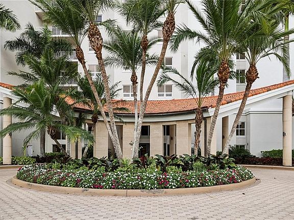 3rd image of 4951 Bonita Bay BLVD #303