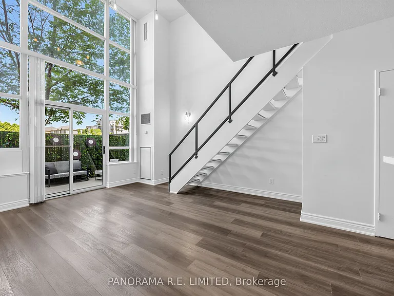 200 Manitoba St #122 — Photo 2