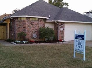 1472 Hampton Rd, Grapevine, TX 76051