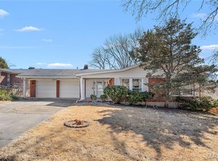 1244 Hobson Dr, Saint Louis, MO 63135