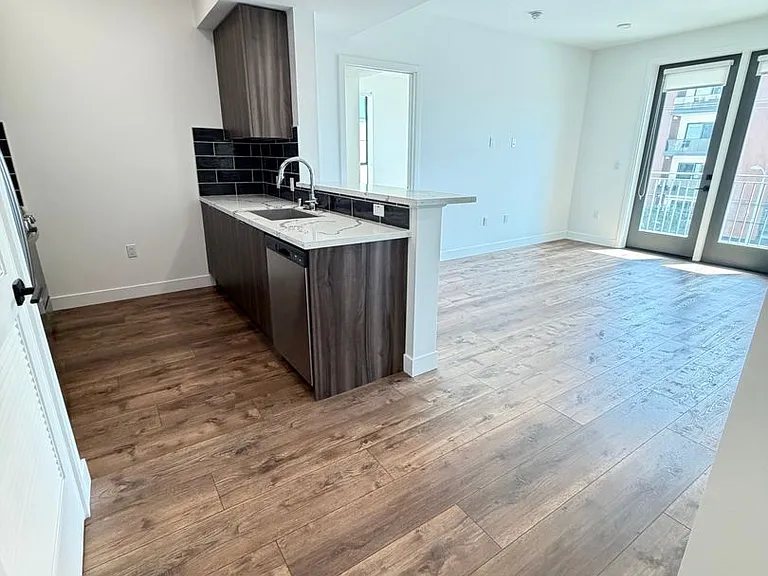 Montecito Lofts — Photo 62