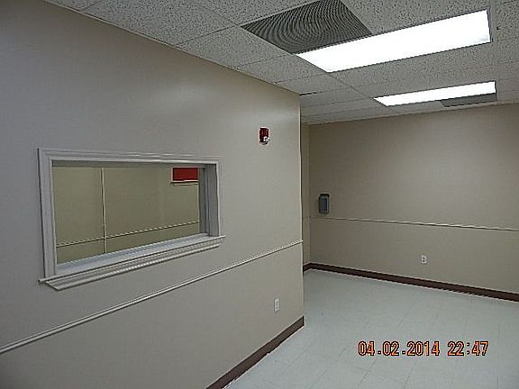5th image of 382 W Main Ave