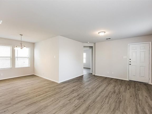 3rd image of 2334 Redlove Dr