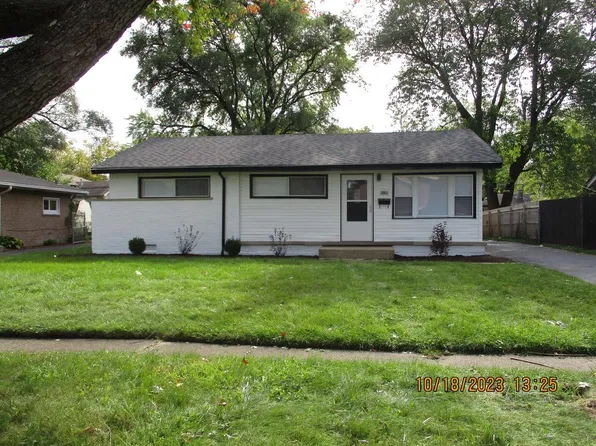 3063 Sussex Ave, Markham, IL 60428