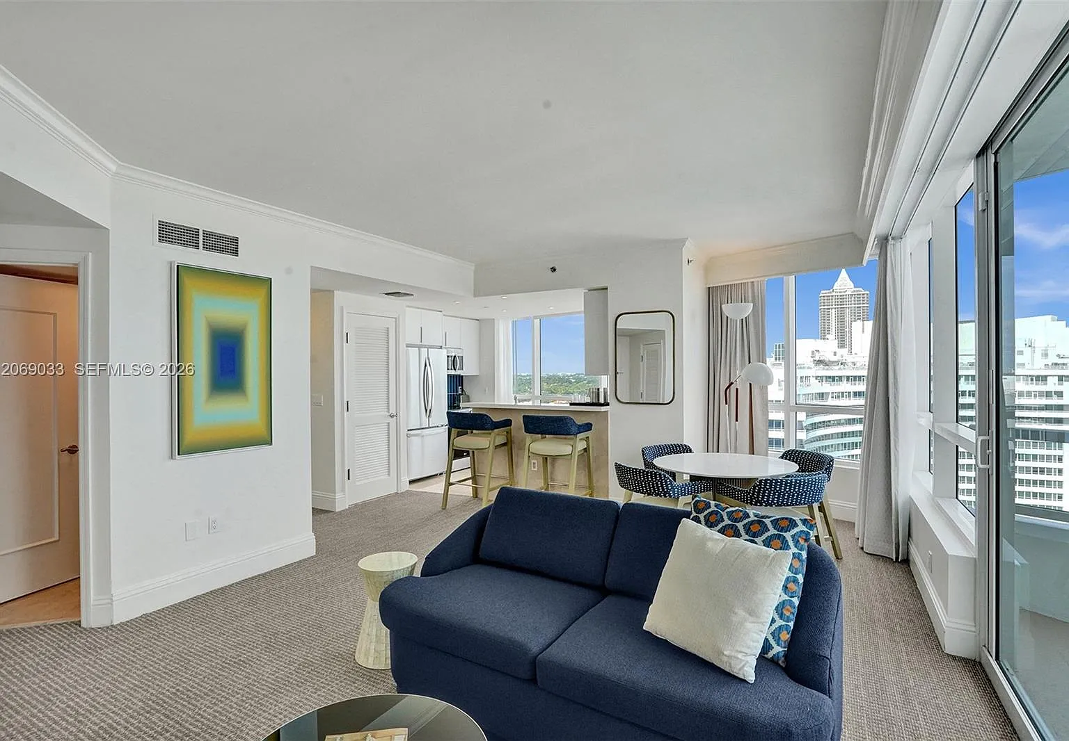 Fontainebleau Ii Condo — Photo 4