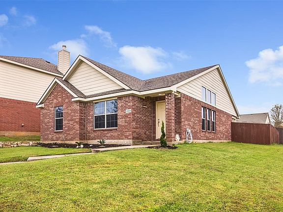 3rd image of 8904 Wild Rose Ln