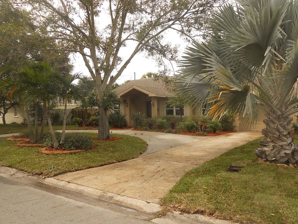 1st image of 1362 Robinson Dr N