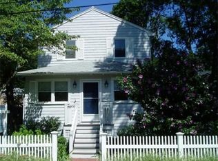 5 Maple St, Hingham, MA 02043