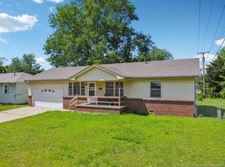 311 SE 12th St, Pryor, OK 74361