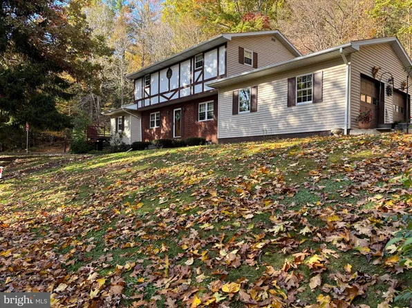 105 Bardwell Rd, Factoryville, PA 18419