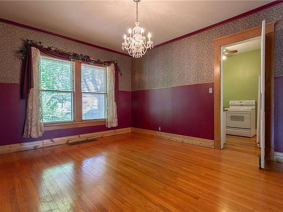 5th image of 2601 Felix St
